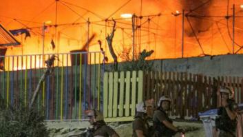 Un incendio en el campo de refugiados de Lesbos obliga a evacuar a miles de migrantes