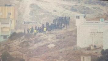 Unos 400 inmigrantes intentan saltar sin éxito la valla de Melilla