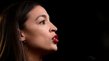 La congresista demócrata Ocasio-Cortez revela que fue agredida sexualmente