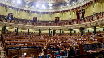 El Gobierno prepara una ley para poner coto a las 'puertas giratorias' y regular 'lobbies'