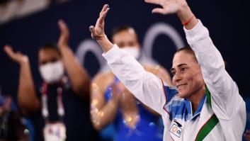 Quién es la deportista Oksana Chusovitina y por qué todo el mundo se ha fijado en ella