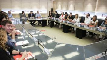 Los ‘sanchistas' creen que los críticos no se atreverán a forzar la gestora