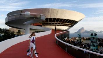 La extraña estrategia de Louis Vuitton en redes