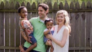 A la joven que se fijó en nosotros cuando esperaba que nadie lo hiciera