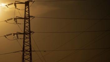 La bajada del IVA de la luz evita que el recibo de julio se corone como el más caro de la historia