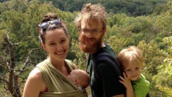 Esta familia lleva un año sin comprar ropa