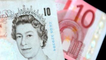 La libra se desploma otra vez hasta su mínimo en 31 años