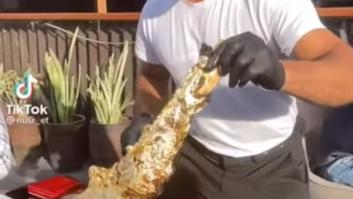 El chef Salt Bae publica un ticket con lo que se han gastado en su restaurante: de ver y no creer