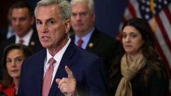 Todo un halcón: McCarthy, el republicano que releva a Pelosi en la Cámara de Representantes