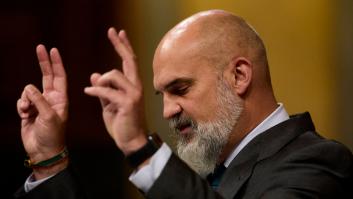 Un diputado de Vox publica este tuit, es un bulo y lo tiene que borrar poco después