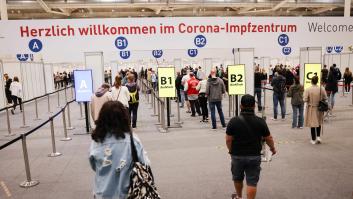 Alemania tendrá que revacunar a miles de personas porque una enfermera les inyectó agua con sal