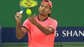 La bochornosa actuación del tenista Nick Kyrgios dejándose ganar y encarándose al público