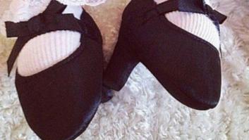 Pee Wee Pumps, la insólita web que comercializa zapatillas de tacón para bebés