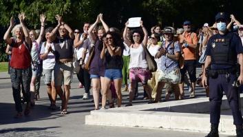 'Que obedezca Rita': cómo las peleas de los políticos fomentan el descuido de los ciudadanos frente al coronavirus