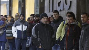 Colas en Madrid para comprar la revista 'Charlie Hebdo'