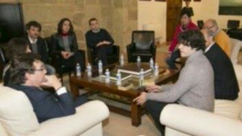 Fernández Vara explica por qué se reunió con los responsables del fraude de Zetta