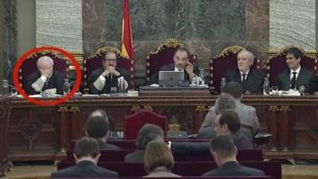 La loca reacción de un juez del procés en plena declaración de Rufián que provoca el cachondeo de Dani Mateo ('El Intermedio')