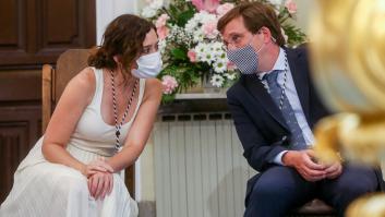 La reacción de Almeida cuando le preguntan si tiene algún problema con Ayuso