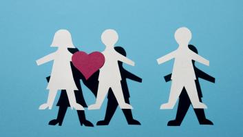 Mi marido salió del armario poniéndome los cuernos con un hombre. Esta fue nuestra decisión