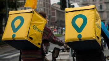 El beso entre dos repartidores de empresas rivales que ha dado la vuelta al mundo