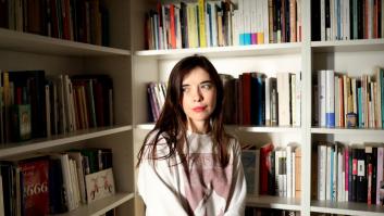 Una escritora muestra la que ha liado una profesora y esta le responde indignada