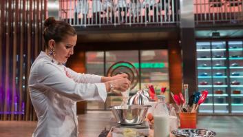 Samantha cocina por primera vez en 'Masterchef' (TVE) y lo que hace desata multitud de comentarios