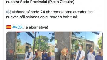 Cachondeo con este tuit de Vox Murcia: hablan de "avalancha" de nuevos afiliados pero mira la foto