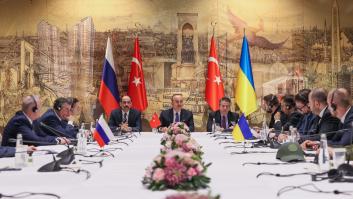 Ucrania dice que las negociaciones siguen pero para Rusia están "en un punto muerto"