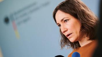 Dimite una ministra alemana por haberse ido de vacaciones tras las inundaciones del verano pasado