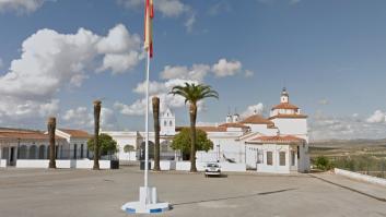 Cortan y roban la cabeza de una virgen con su corona en un pueblo de Badajoz