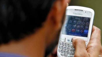 Usar internet en el móvil en otro país de la UE costará la mitad desde el martes