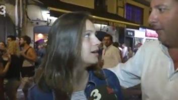 Cabreo generalizado por lo que hacen y dicen estos dos hombres en un reportaje sobre abusos en Pamplona