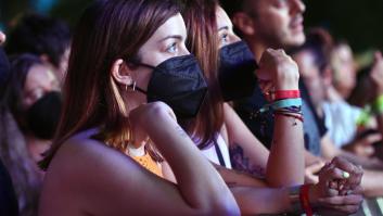 Por qué es importante la retirada de mascarilla en interiores y por qué no