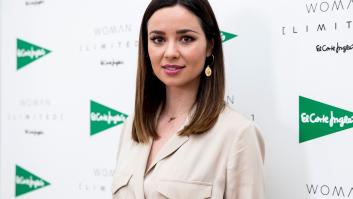 Dafne Fernández propone un juego con una foto en trikini y las respuestas se le van de las manos