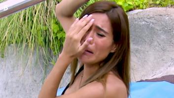 El ridículo momento de Miriam Saavedra en un parque acuático