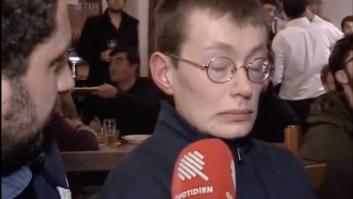 Preguntan a un votante de Mélenchon si apoyará a Macron y lo que hace hay que verlo