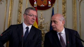 Fernández Díaz defiende a Gallardón: "Sería injusto que los ministros le diéramos la espalda"
