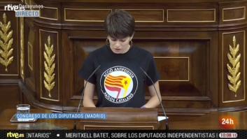 La camiseta de la diputada más joven del Congreso da mucho que hablar en redes