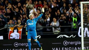 Santiago Cañizares se moja en la última polémica política y divide a sus seguidores: "No sabes lo que dices"