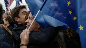 Las urnas dejan una Francia fracturada que compromete el margen de Macron