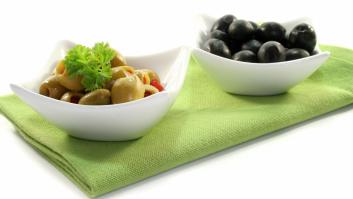 Un usuario denuncia la forma en que un bar de Madrid le sirvió unas aceitunas tras oírle hablar en catalán