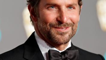 No vas a ver a Bradley Cooper igual después de estas fotos de sus vacaciones