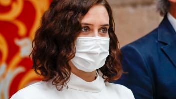 Ayuso contesta a la oposición que si se tienen anticuerpos no hay que hacer cuarentena