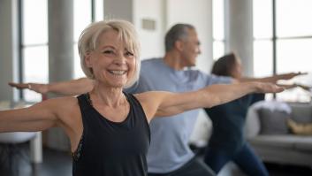 No solo es bueno para la postura: los beneficios desconocidos del yoga que podrían prevenir el Alzheimer