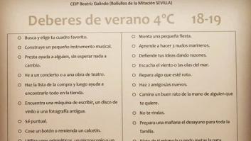 Vuelve el profesor que arrasó con sus peculiares deberes de verano: "Los niños aprenden cuando se divierten"