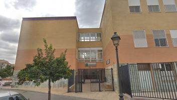 La hermana del presidente de la Junta andaluza obtiene una plaza pública con menos puntos que otra aspirante