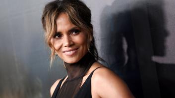 La foto del medio millón de 'me gusta': Halle Berry posa sin sujetador