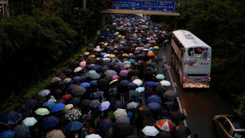 Miles de personas vuelven a las calles de Hong Kong