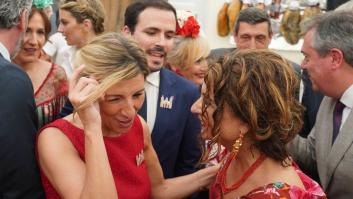 Los caseteros de Sevilla desafiaron a Yolanda Díaz a servir ella cerveza... y la foto es para verla