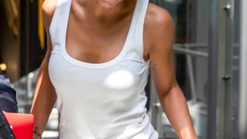 Lara Álvarez ('Supervivientes') deja preocupados a sus seguidores con una foto en Instagram: "¿Qué te pasa?"